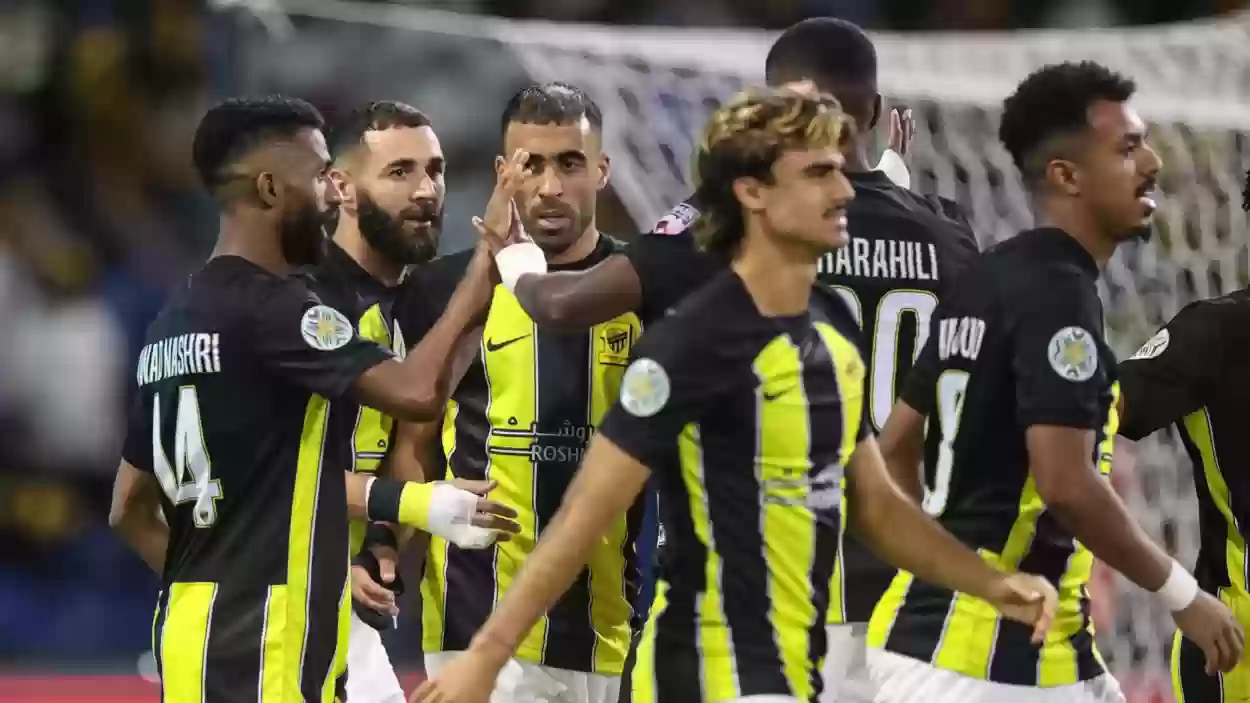 الشبهات تحوم حول إلغاء مباراة الاتحاد والطائي