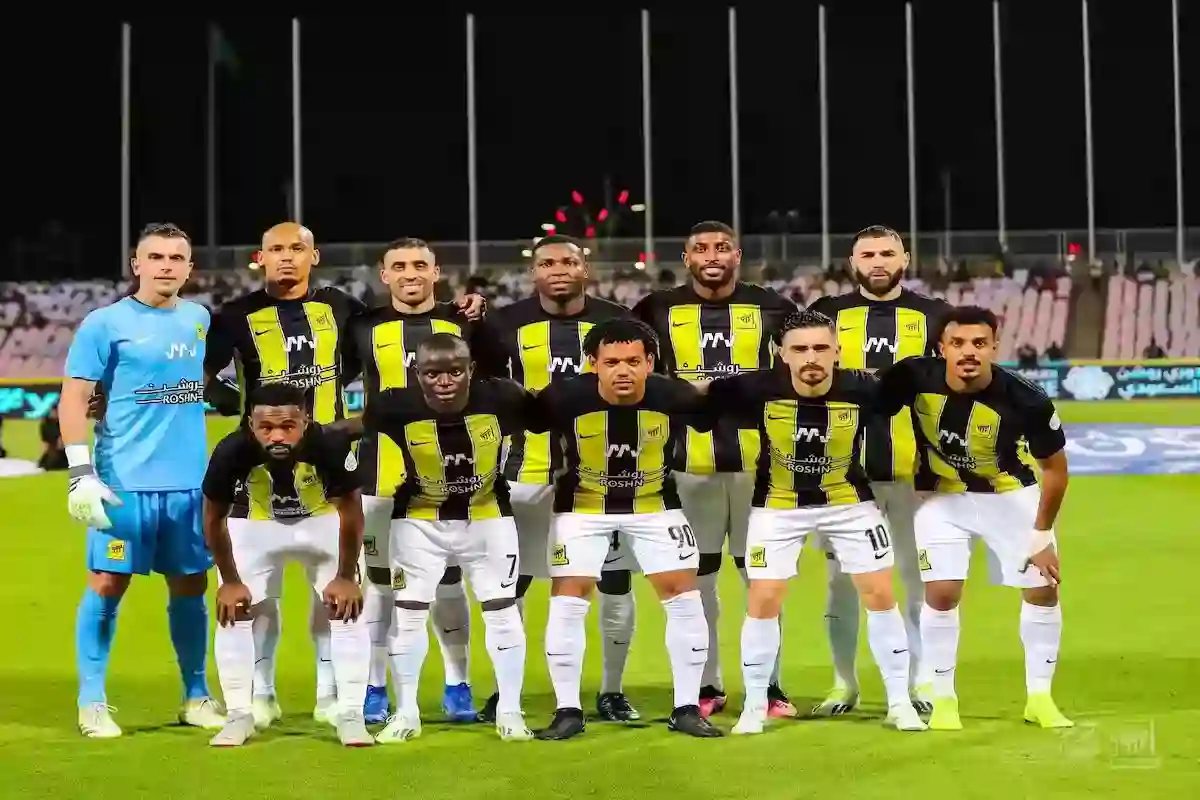 الدعيع يتغزل في مهاجم الاتحاد السعودي