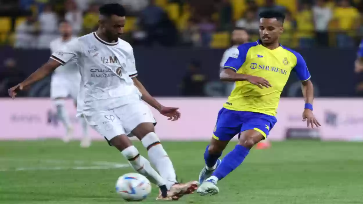 صراع اللحظات الأخيرة.. الهلال ينافس النصر على ضم لاعب الشباب قبل إغلاق ميركاتو الصيف