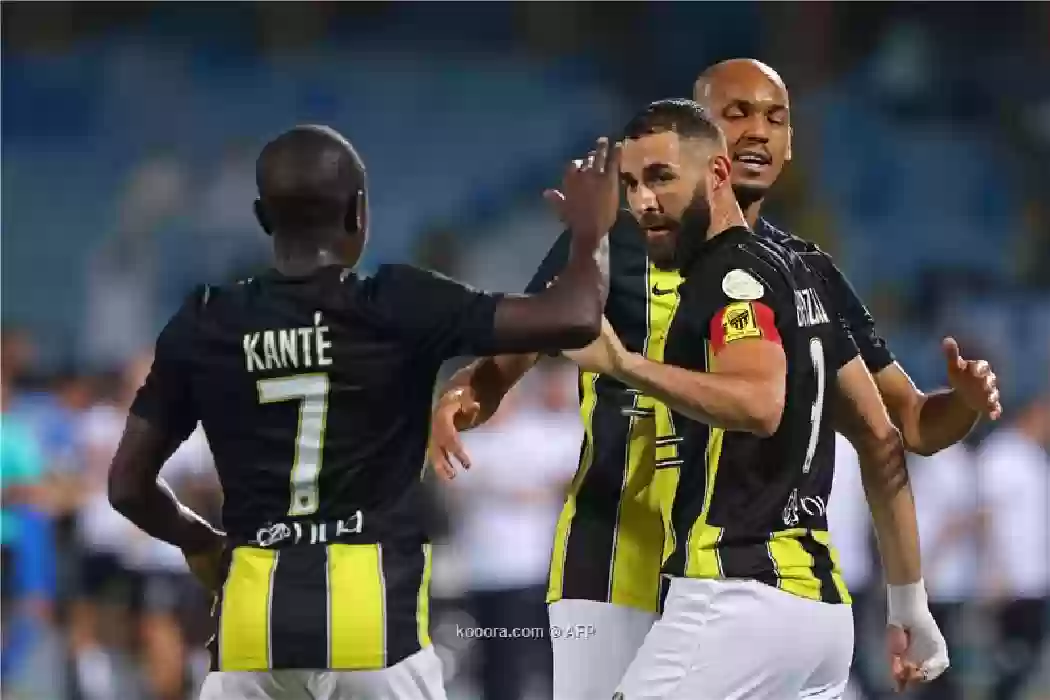 نيمار خارج قائمة الهلال وبنزيما يتصدر تشكيل الاتحاد. 