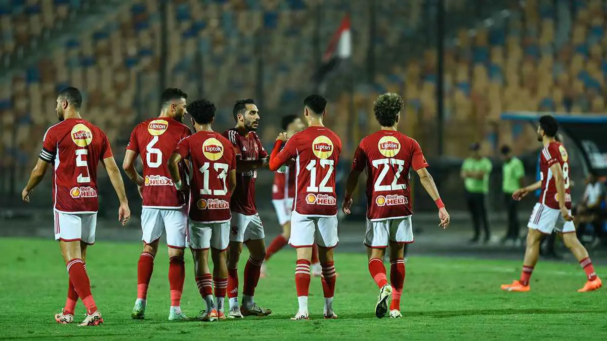 الأهلي المصري في قلب الصراع.. نجم الفريق يتلقى عروضًا من الدوري السعودي