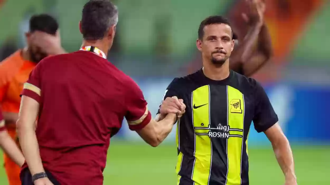 عاجل.. يوفنتوس ونابولي يتنافسان على ضم مدافع الاتحاد السابق