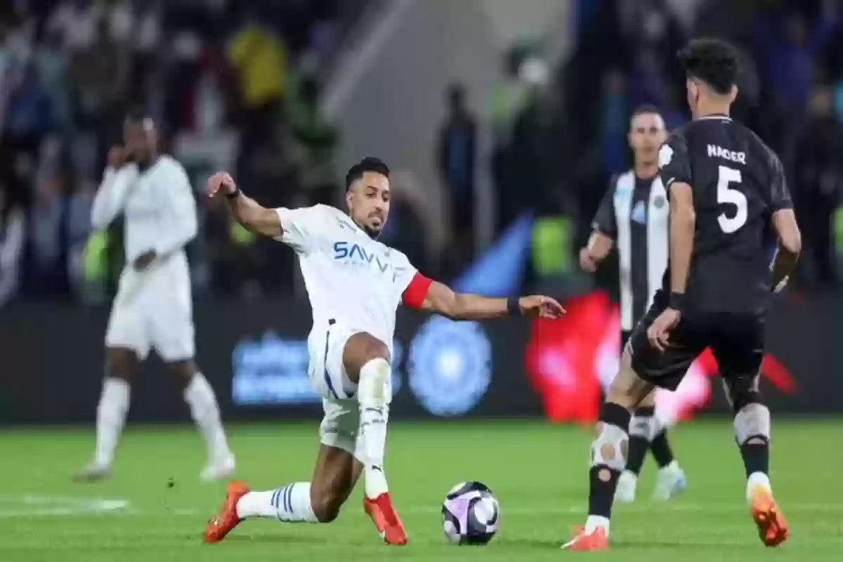 بعد جدل ديربي الشباب والهلال.. رئيس لجنة الحكام يكشف كواليس طرد نادر الشراري 