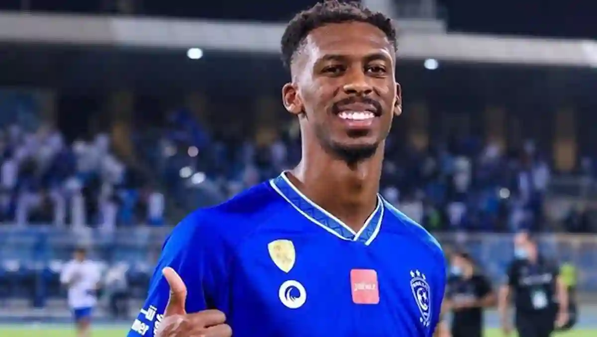 محمد كنو يرفض عرض تجديد عقده مع الهلال.. ويهدد بالرحيل