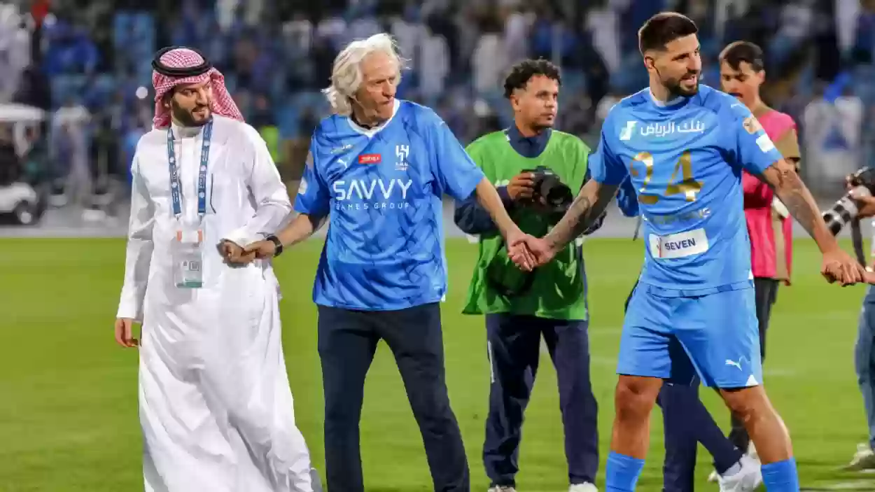 فهد بن نافل يحتفي بتتويج الهلال بلقب السوبر ويؤكد على استمرار رحلة الأمجاد