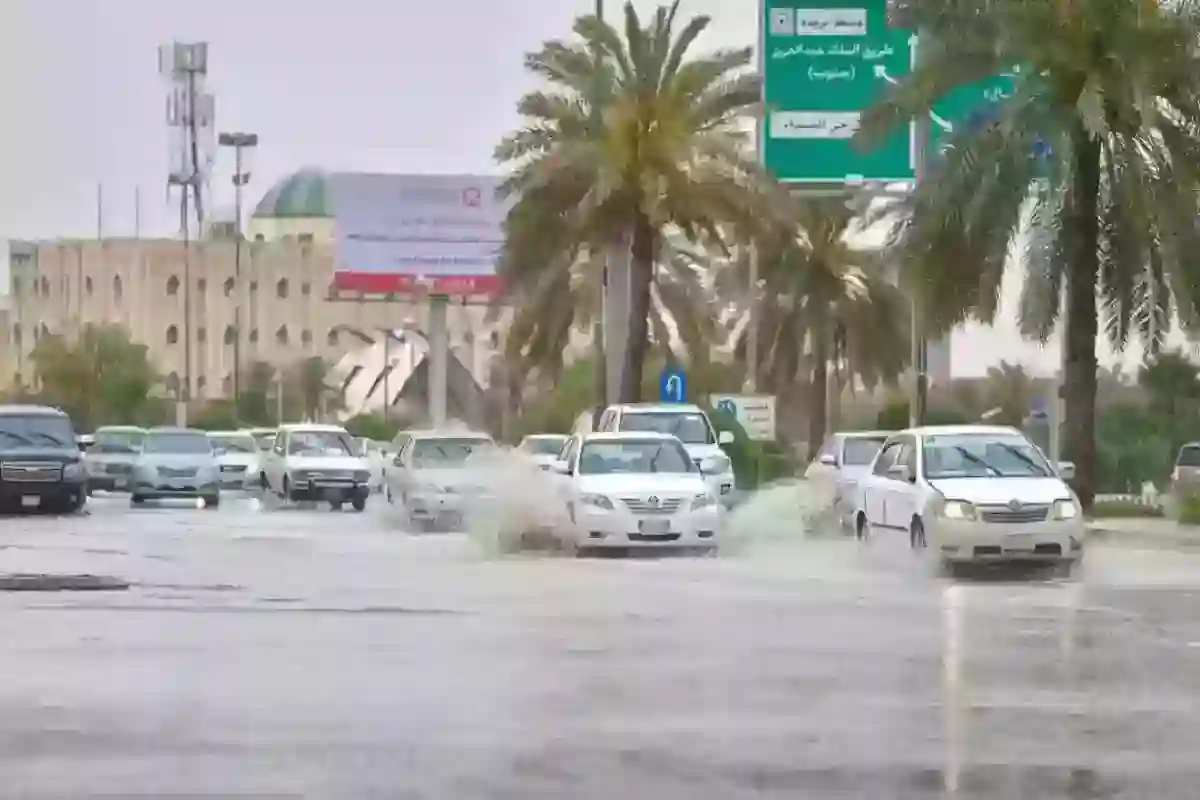  رياح قوية ومثيرة تضرب أغلب المدن السعودية