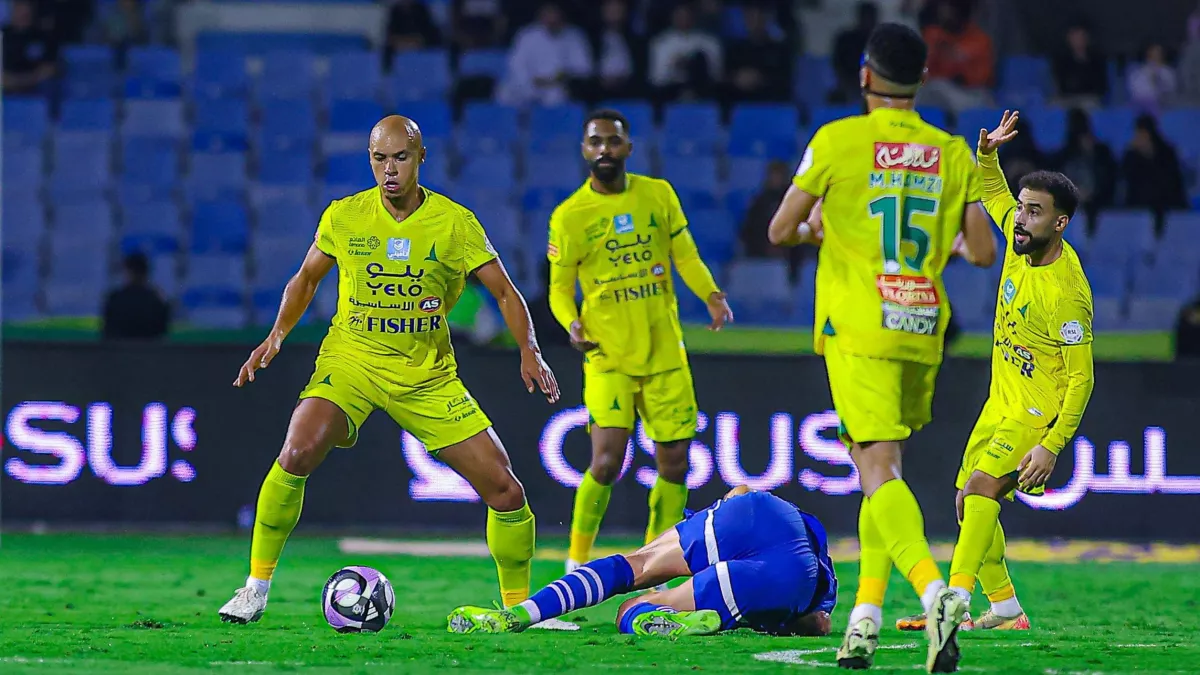 خسارة الهلال تشعل الجدل حول اختيارات المنتخب السعودي 