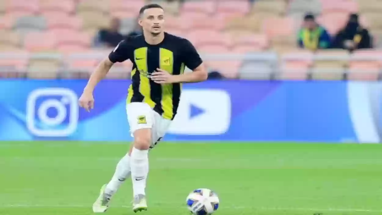 مصير اللاعب الزجاجي في مهب الريح.. الاتحاد يضع اللاعب خارج حساباته وسط عروض جديدة